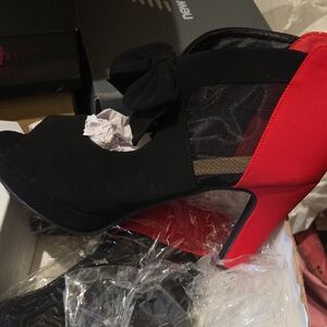 Stylish Black and Red Women's Shoes